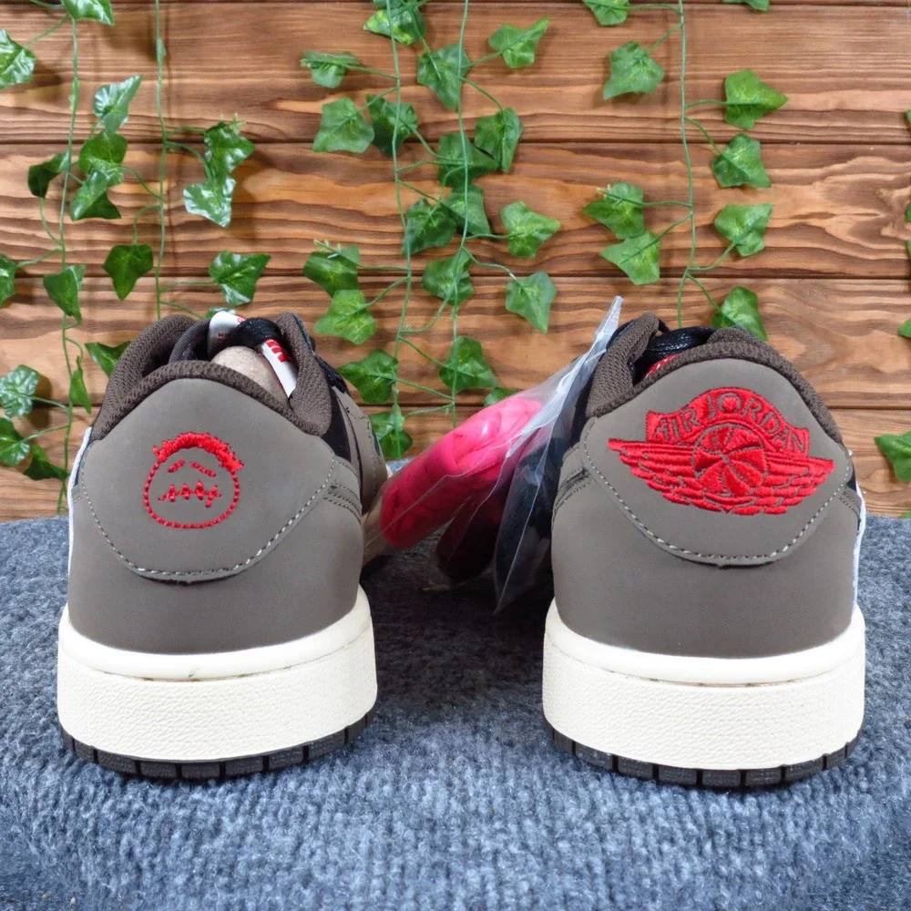 Jordan 1 Retro Low OG SP Travis Scott Mens Sneaker 11 Mocha CQ4277-001‎ Brown